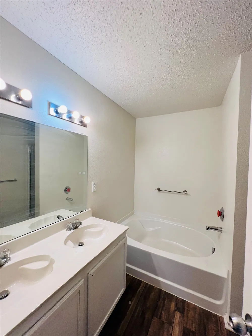 6209 Thoroughbred Trail Denton, TX 76210