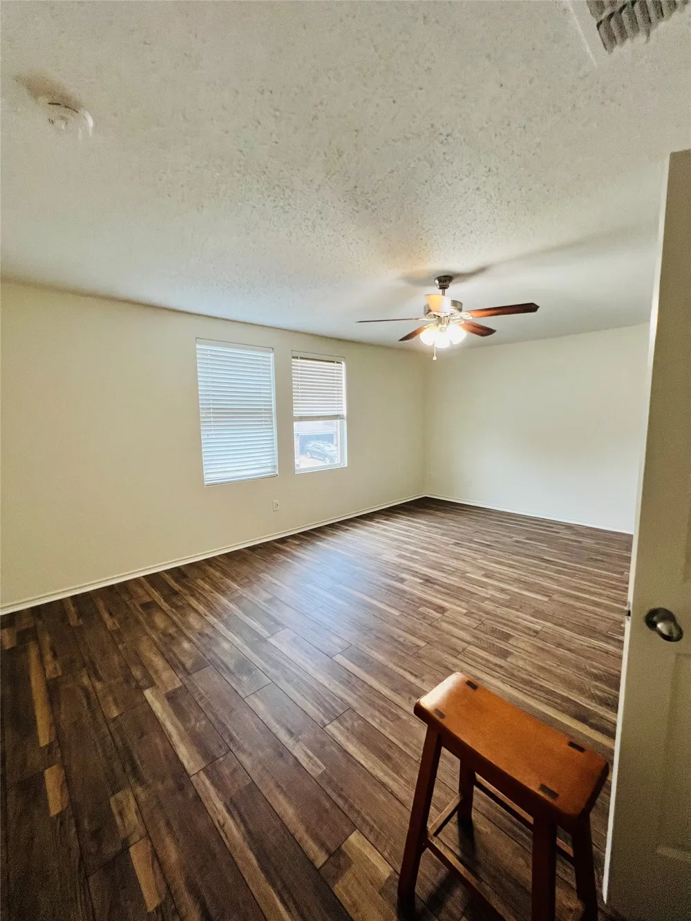 6209 Thoroughbred Trail Denton, TX 76210