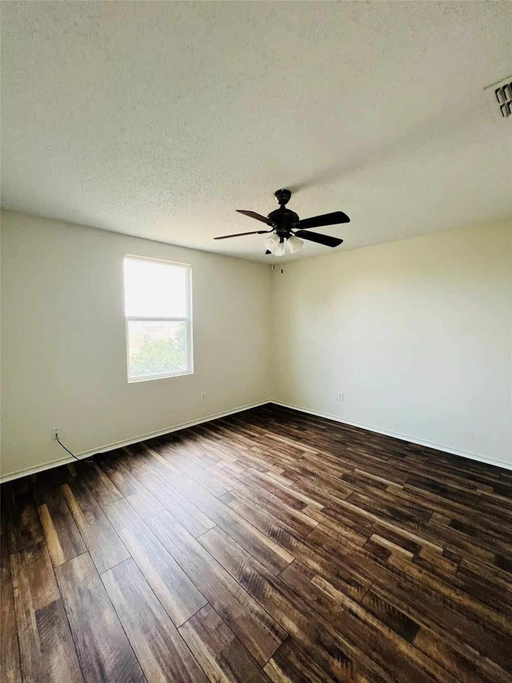 6209 Thoroughbred Trail Denton, TX 76210