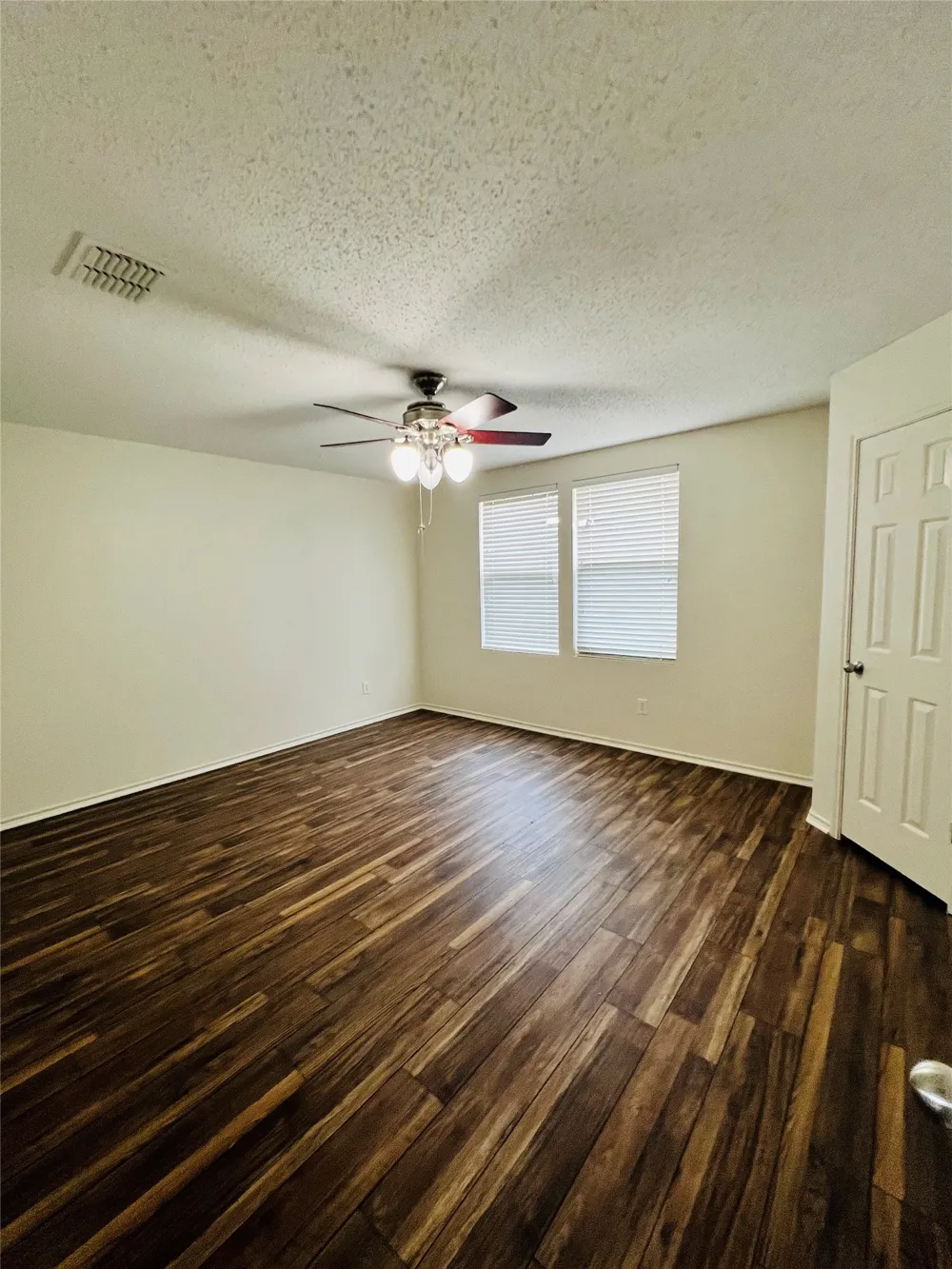 6209 Thoroughbred Trail Denton, TX 76210