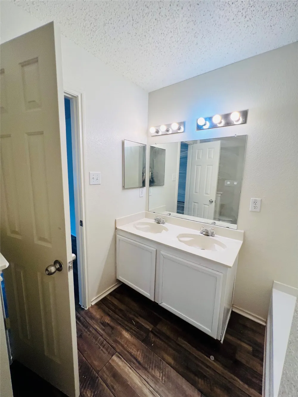 6209 Thoroughbred Trail Denton, TX 76210