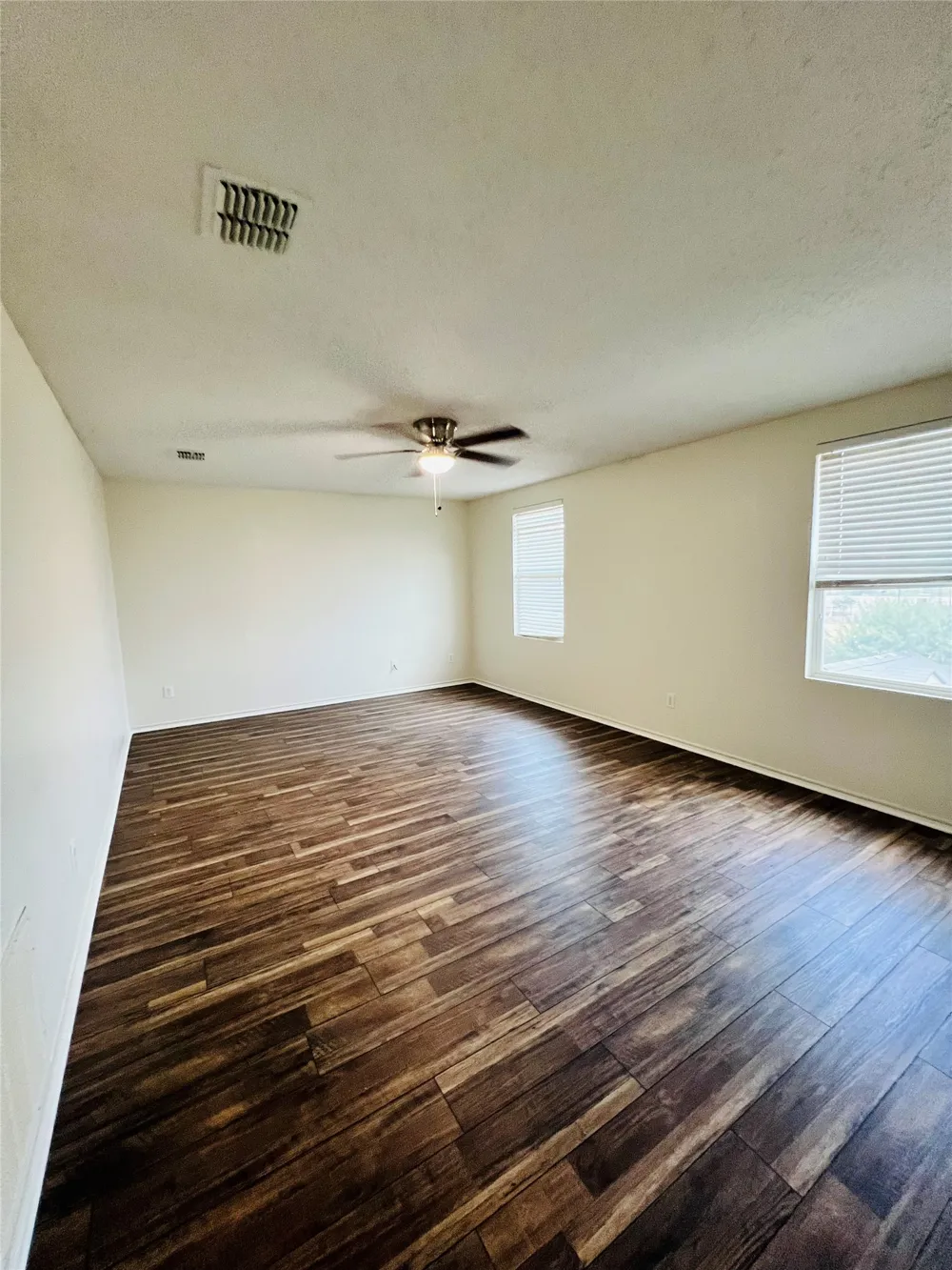 6209 Thoroughbred Trail Denton, TX 76210