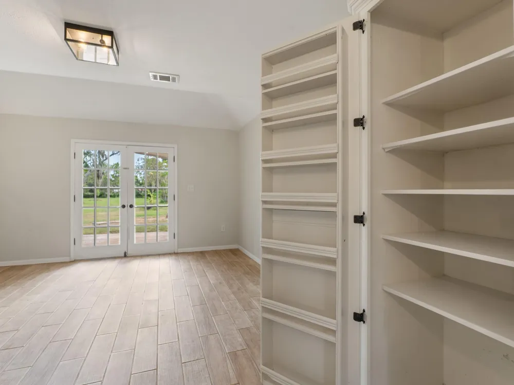 1707 County Road 348 Brazoria, TX 77422