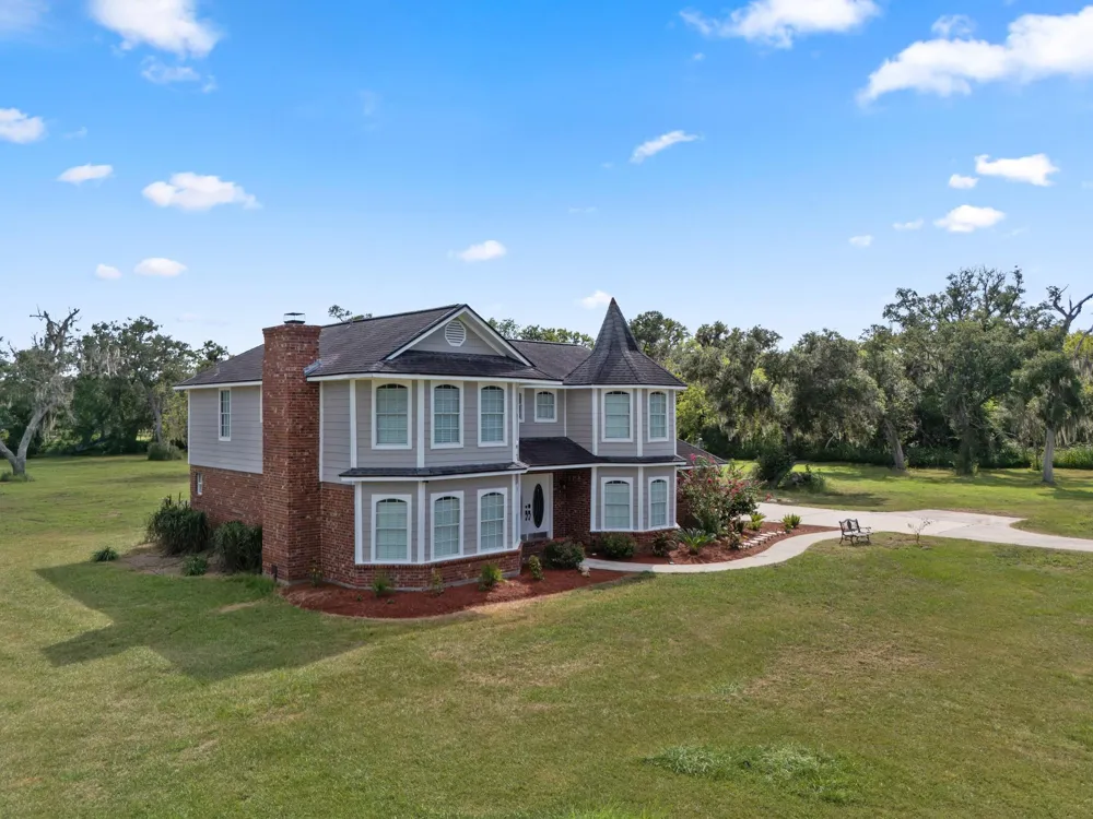 1707 County Road 348 Brazoria, TX 77422