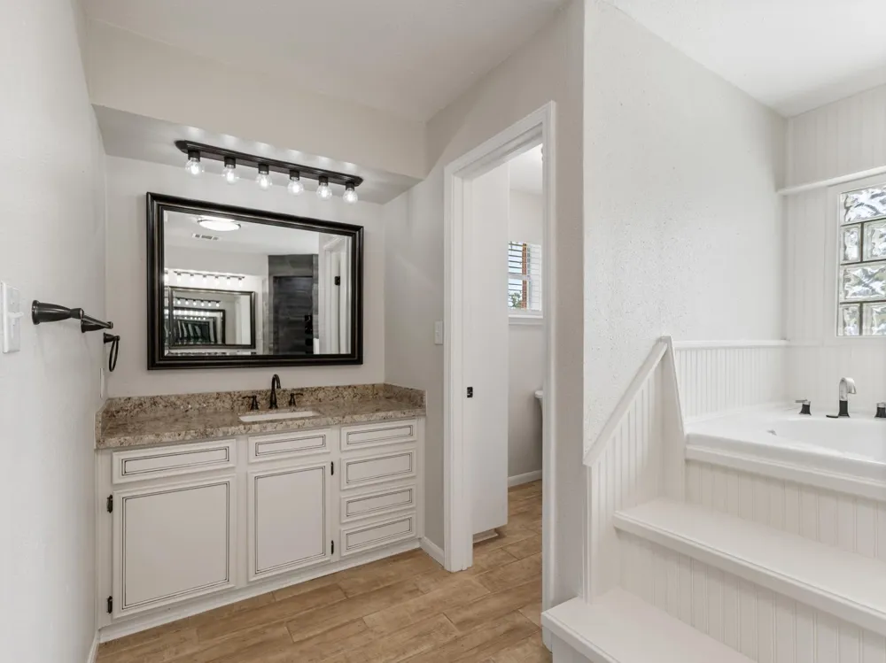 1707 County Road 348 Brazoria, TX 77422