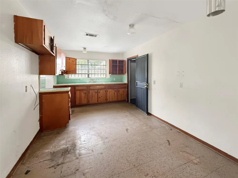 4110 Tareyton Lane Houston, TX 77047