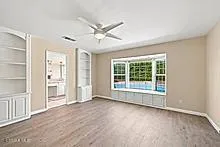 273 Locust Avenue Oak Park, CA 91377