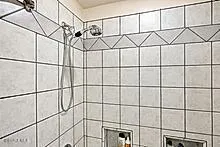 273 Locust Avenue Oak Park, CA 91377