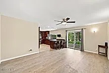 273 Locust Avenue Oak Park, CA 91377