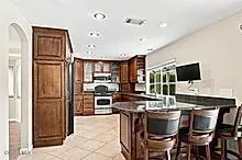 273 Locust Avenue Oak Park, CA 91377