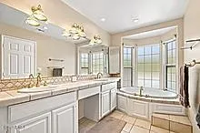 273 Locust Avenue Oak Park, CA 91377