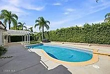 273 Locust Avenue Oak Park, CA 91377