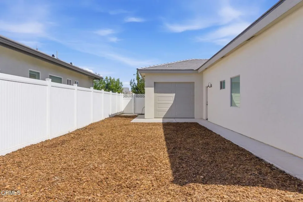 13529 Stonethwaite Lane Bakersfield, CA 93311
