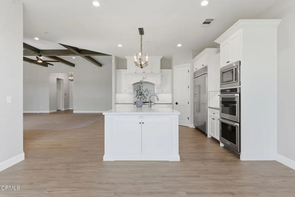 13529 Stonethwaite Lane Bakersfield, CA 93311