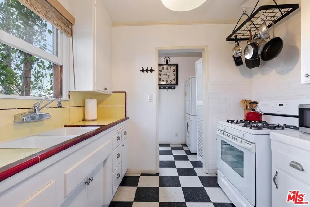 251 3rd Avenue Venice, CA 90291