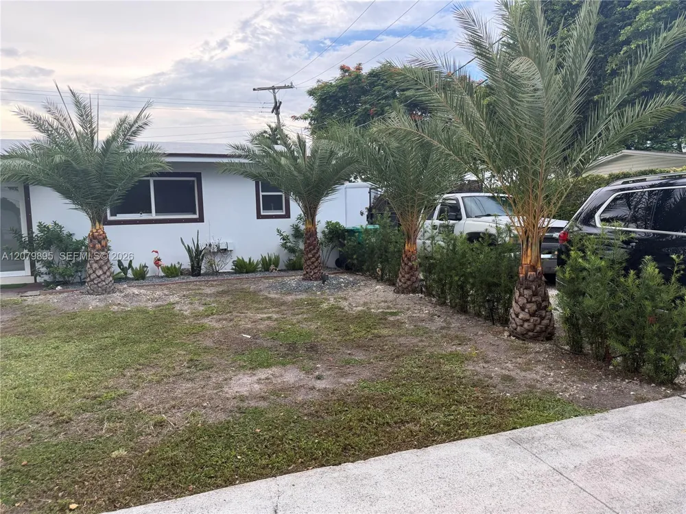 10411 SW sw 51st St Miami, FL 33165