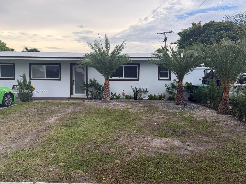 10411 SW sw 51st St Miami, FL 33165