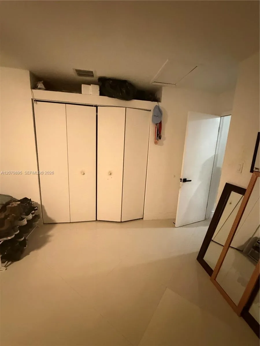 10411 SW sw 51st St Miami, FL 33165