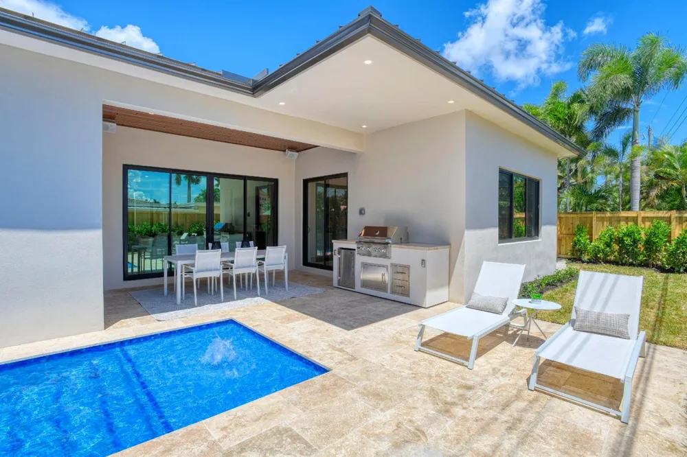 5950 NE 21st Circle Fort Lauderdale, FL 33308