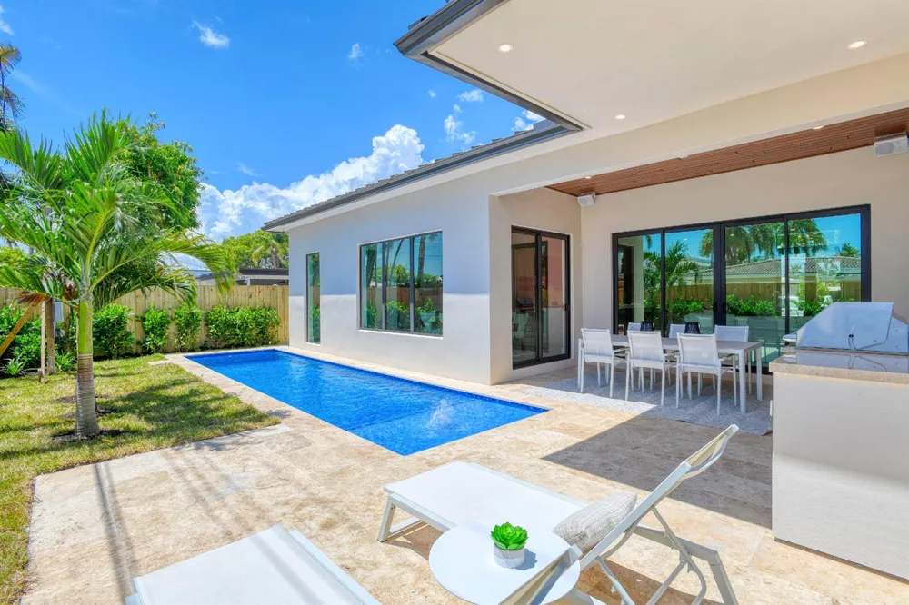 5950 NE 21st Circle Fort Lauderdale, FL 33308
