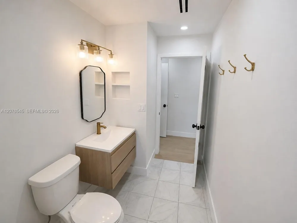 10340 SW 207th St Cutler Bay, FL 33189