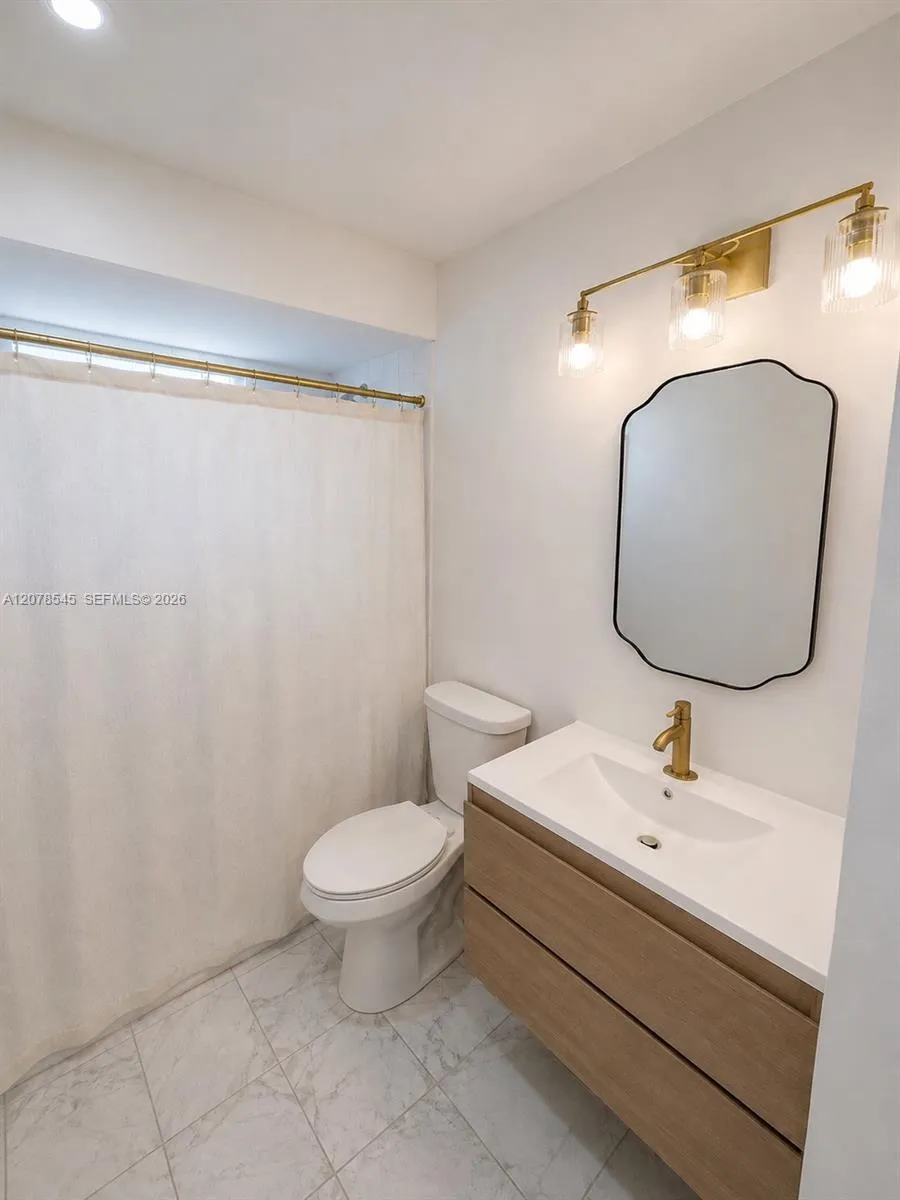 10340 SW 207th St Cutler Bay, FL 33189