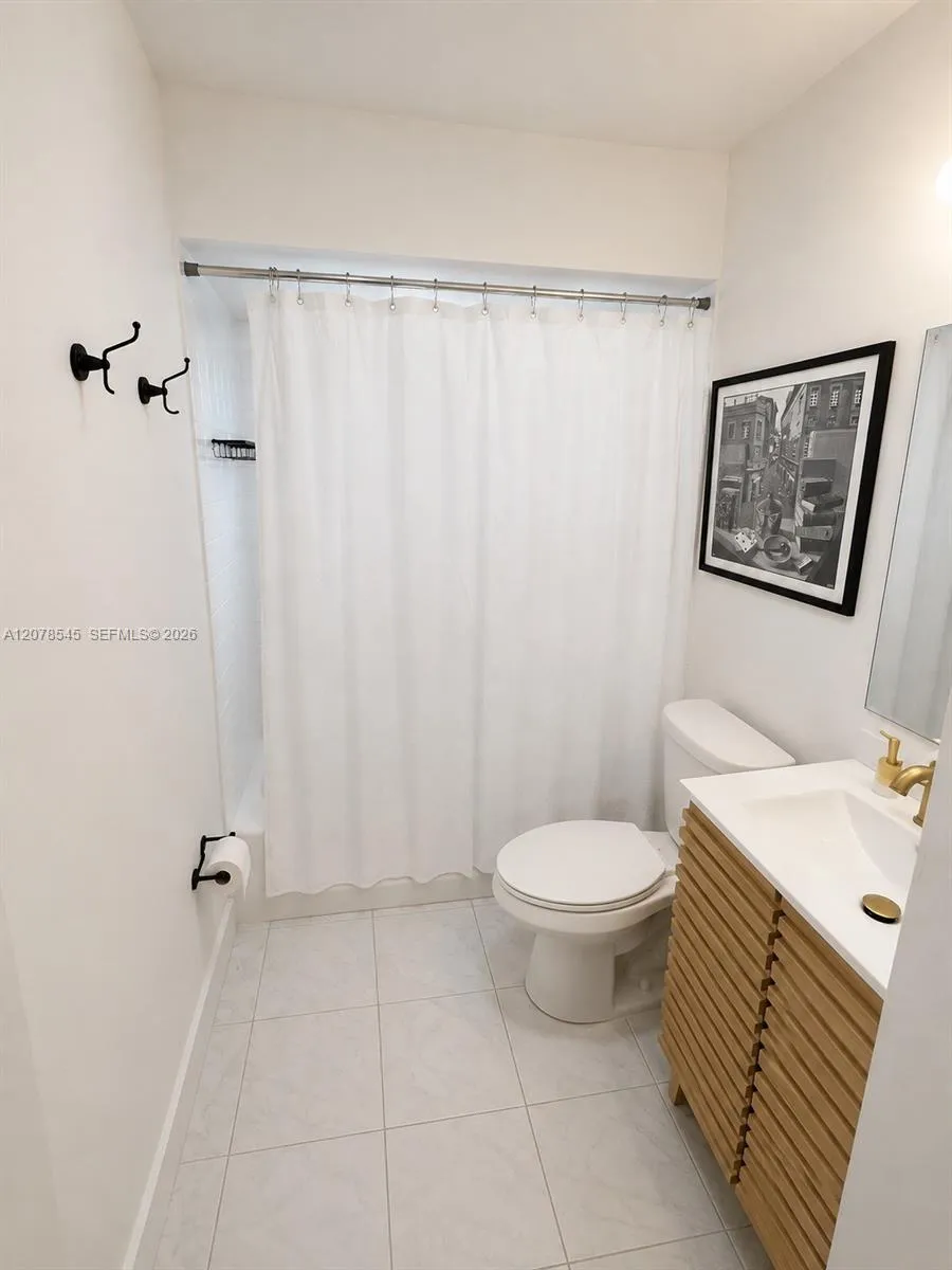 10340 SW 207th St Cutler Bay, FL 33189