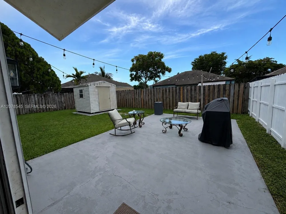 10340 SW 207th St Cutler Bay, FL 33189