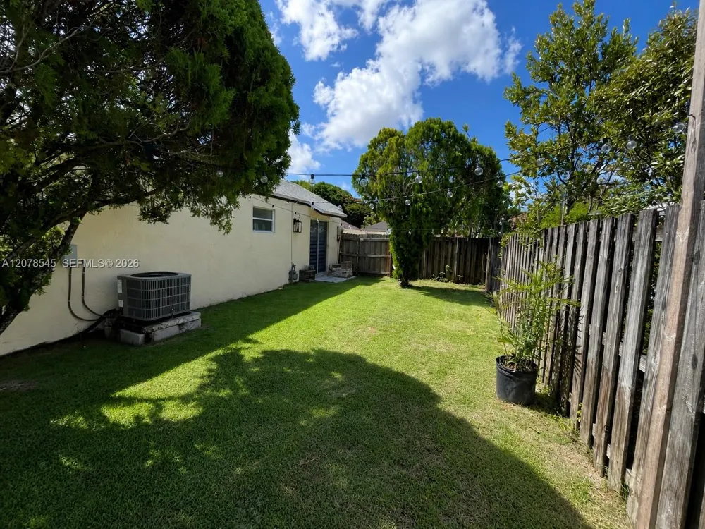 10340 SW 207th St Cutler Bay, FL 33189