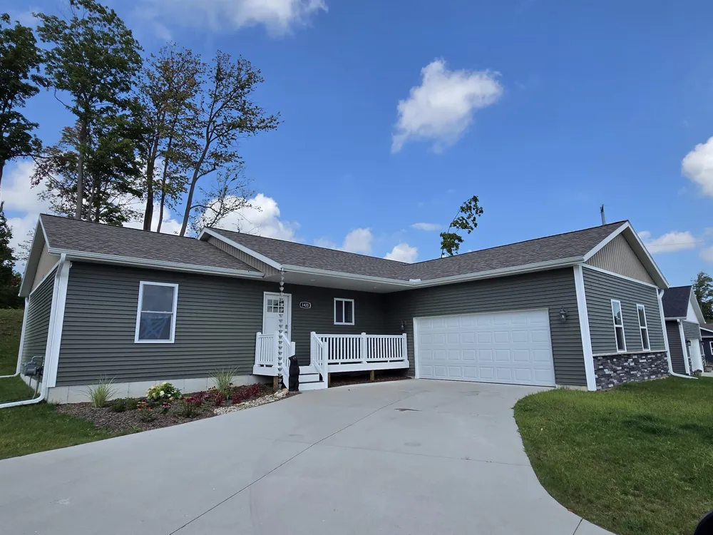 1420 Umber Drive Garfield Charter Township, MI 49696