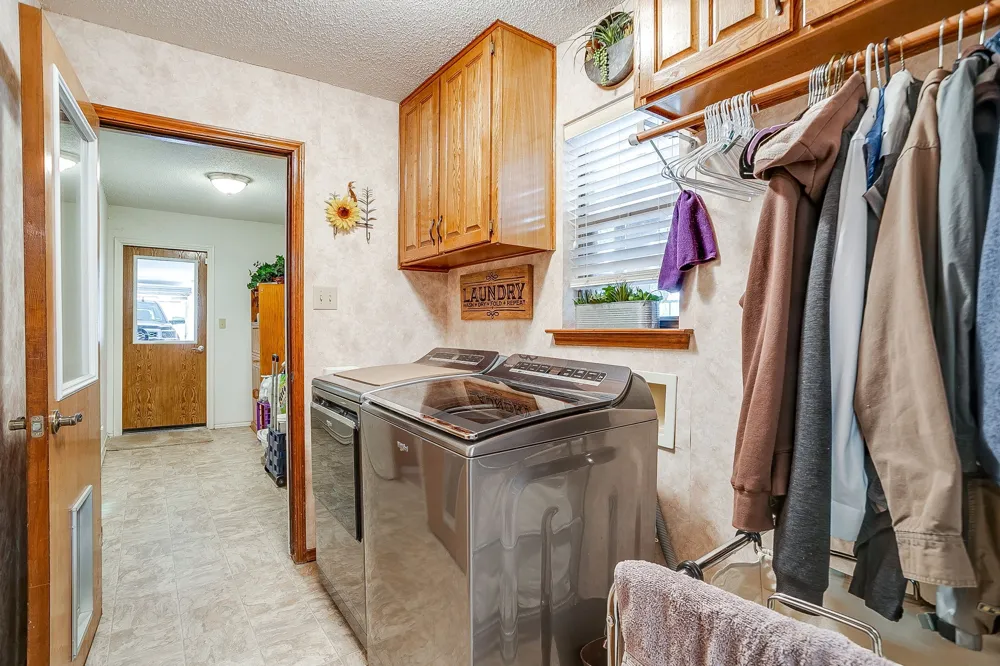 10100 Crestline Trail Burleson, TX 76028