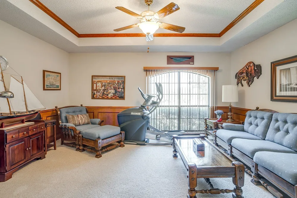 10100 Crestline Trail Burleson, TX 76028