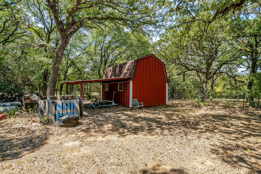 10100 Crestline Trail Burleson, TX 76028