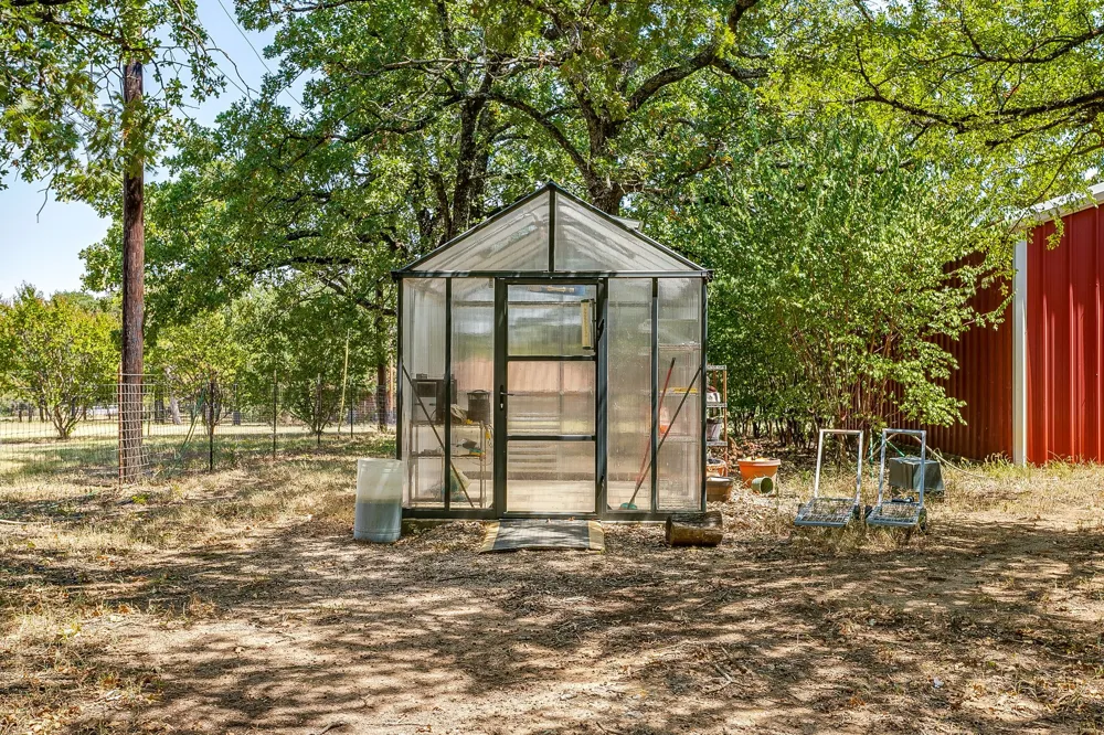 10100 Crestline Trail Burleson, TX 76028