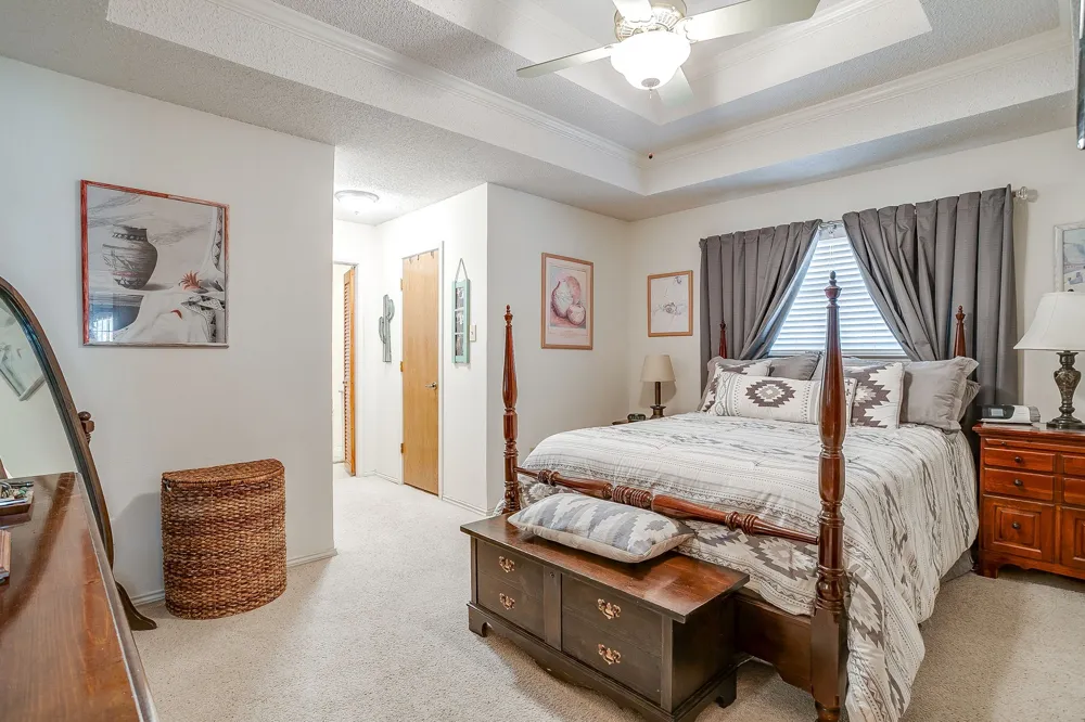 10100 Crestline Trail Burleson, TX 76028