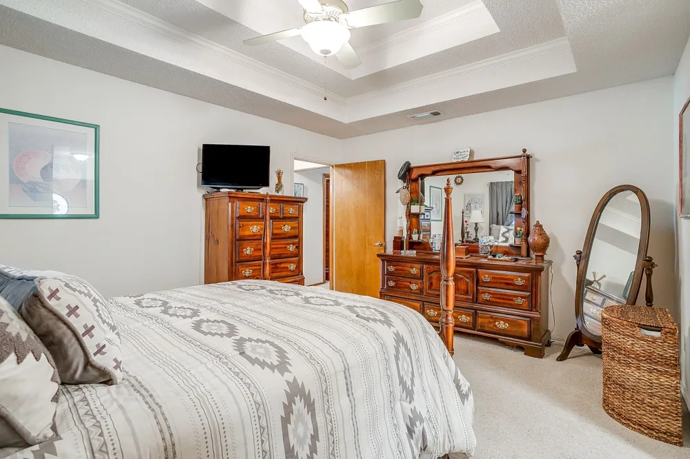 10100 Crestline Trail Burleson, TX 76028