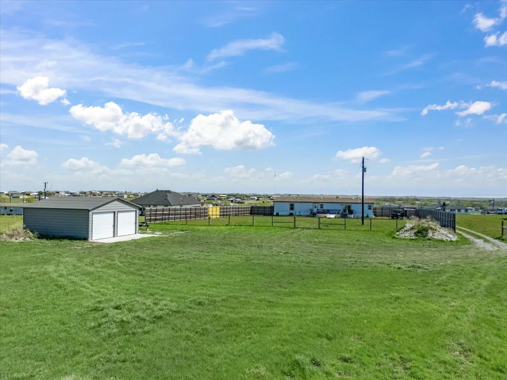 341 Mesa Ridge Decatur, TX 76234