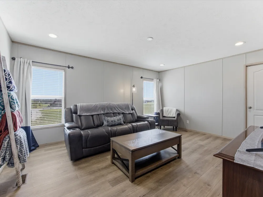 341 Mesa Ridge Decatur, TX 76234