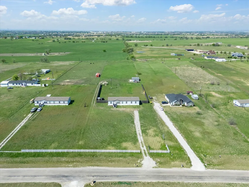 341 Mesa Ridge Decatur, TX 76234