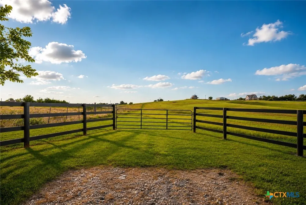 2081 County Road 238 Cameron, TX 76520