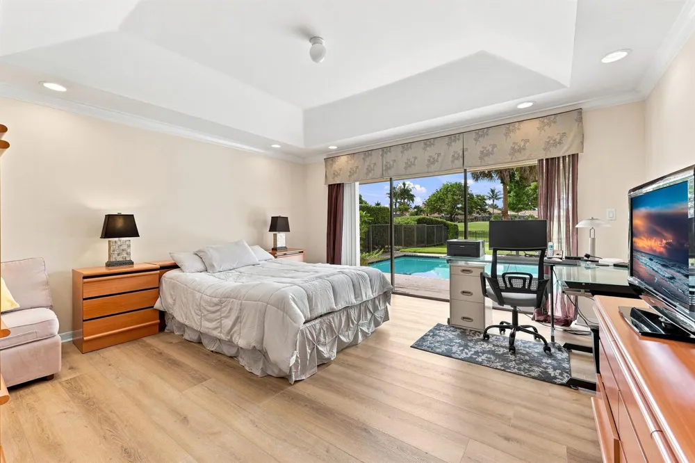 10455 STONEBRIDGE BOULEVARD Boca Raton, FL 33498