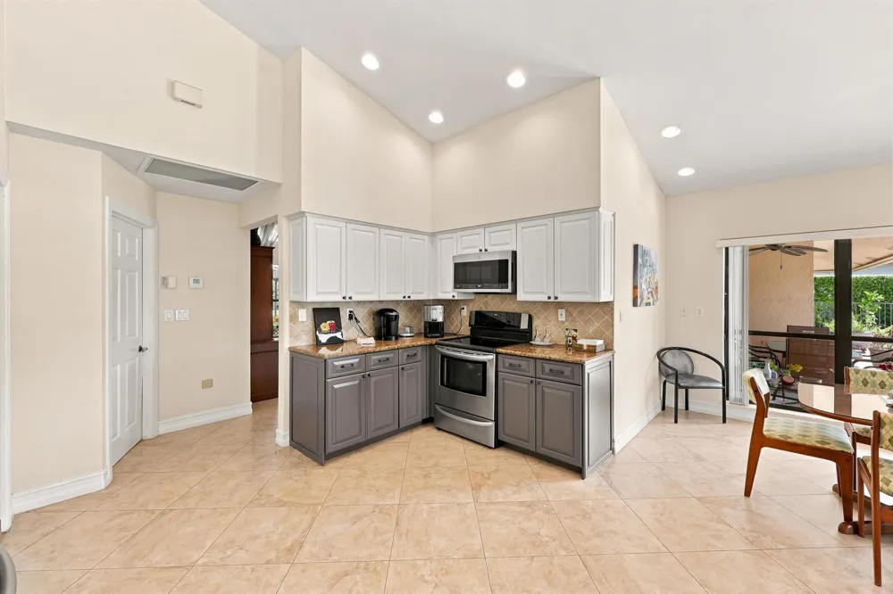 10455 STONEBRIDGE BOULEVARD Boca Raton, FL 33498