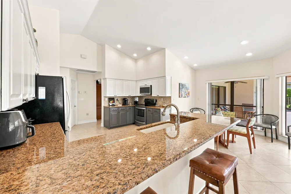 10455 STONEBRIDGE BOULEVARD Boca Raton, FL 33498