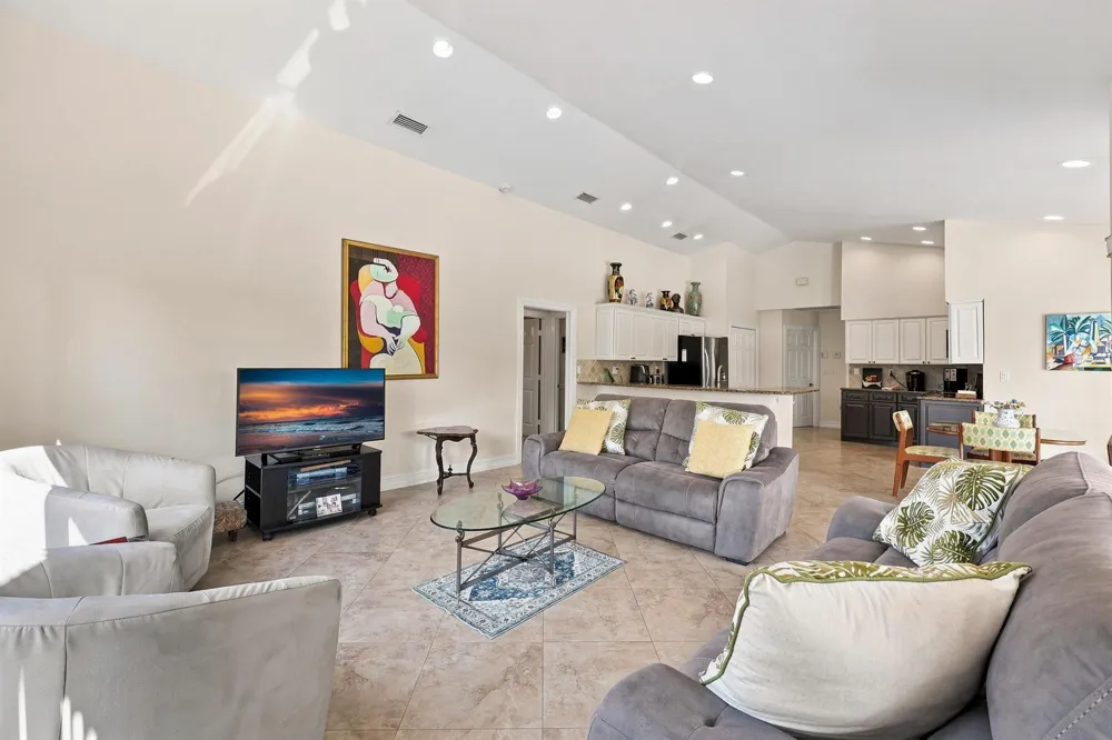 10455 STONEBRIDGE BOULEVARD Boca Raton, FL 33498