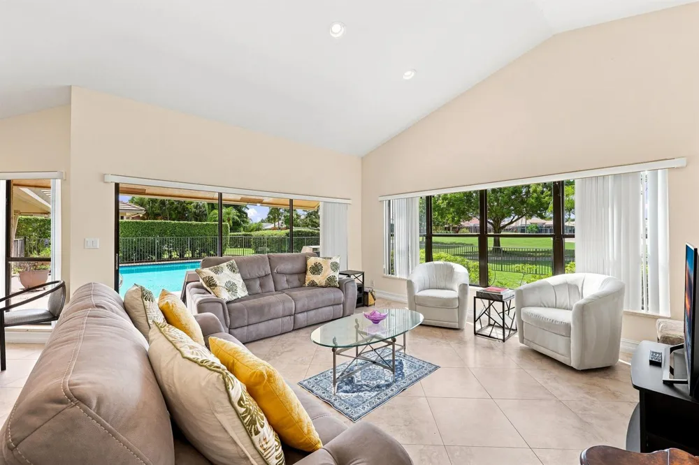 10455 STONEBRIDGE BOULEVARD Boca Raton, FL 33498