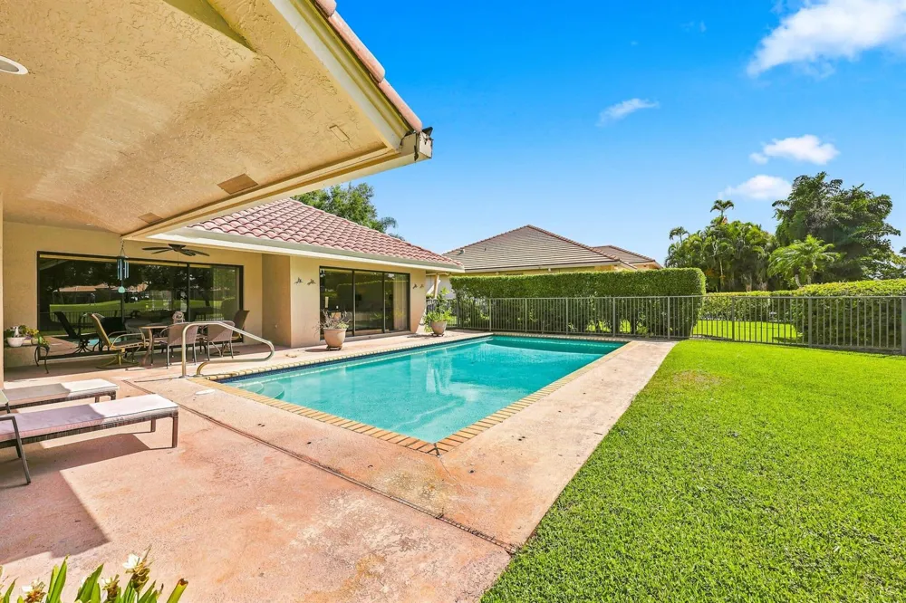 10455 STONEBRIDGE BOULEVARD Boca Raton, FL 33498
