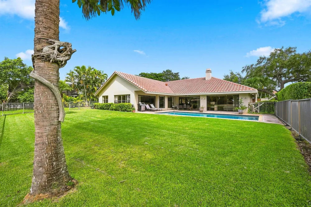 10455 STONEBRIDGE BOULEVARD Boca Raton, FL 33498
