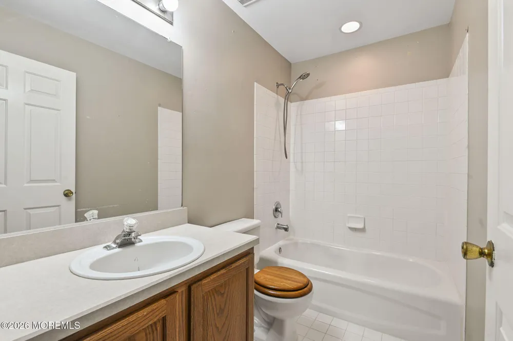12 Cypress Court #2612 Clinton, NJ 08809