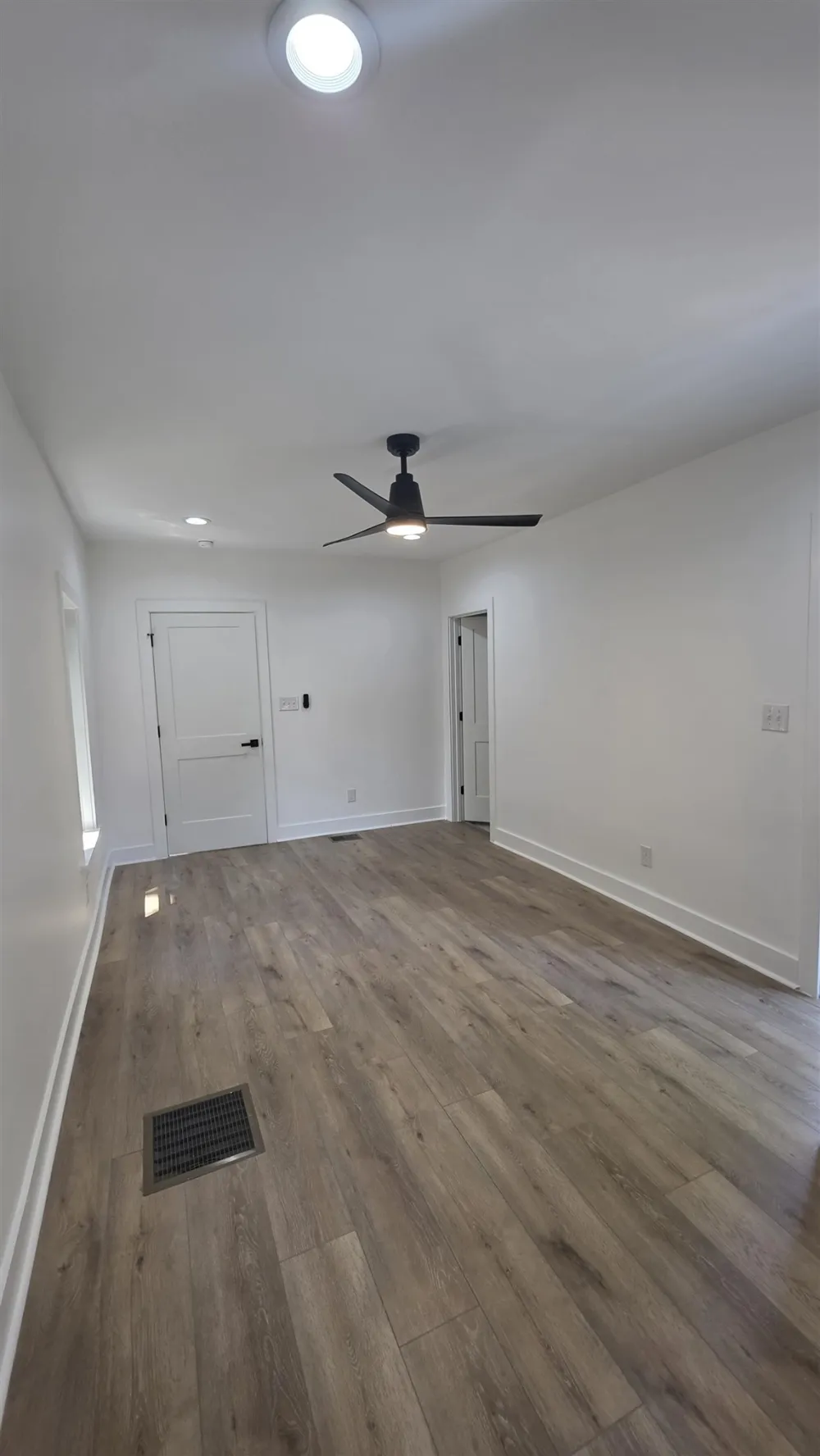 310 GARLAND ST Memphis, TN 38104