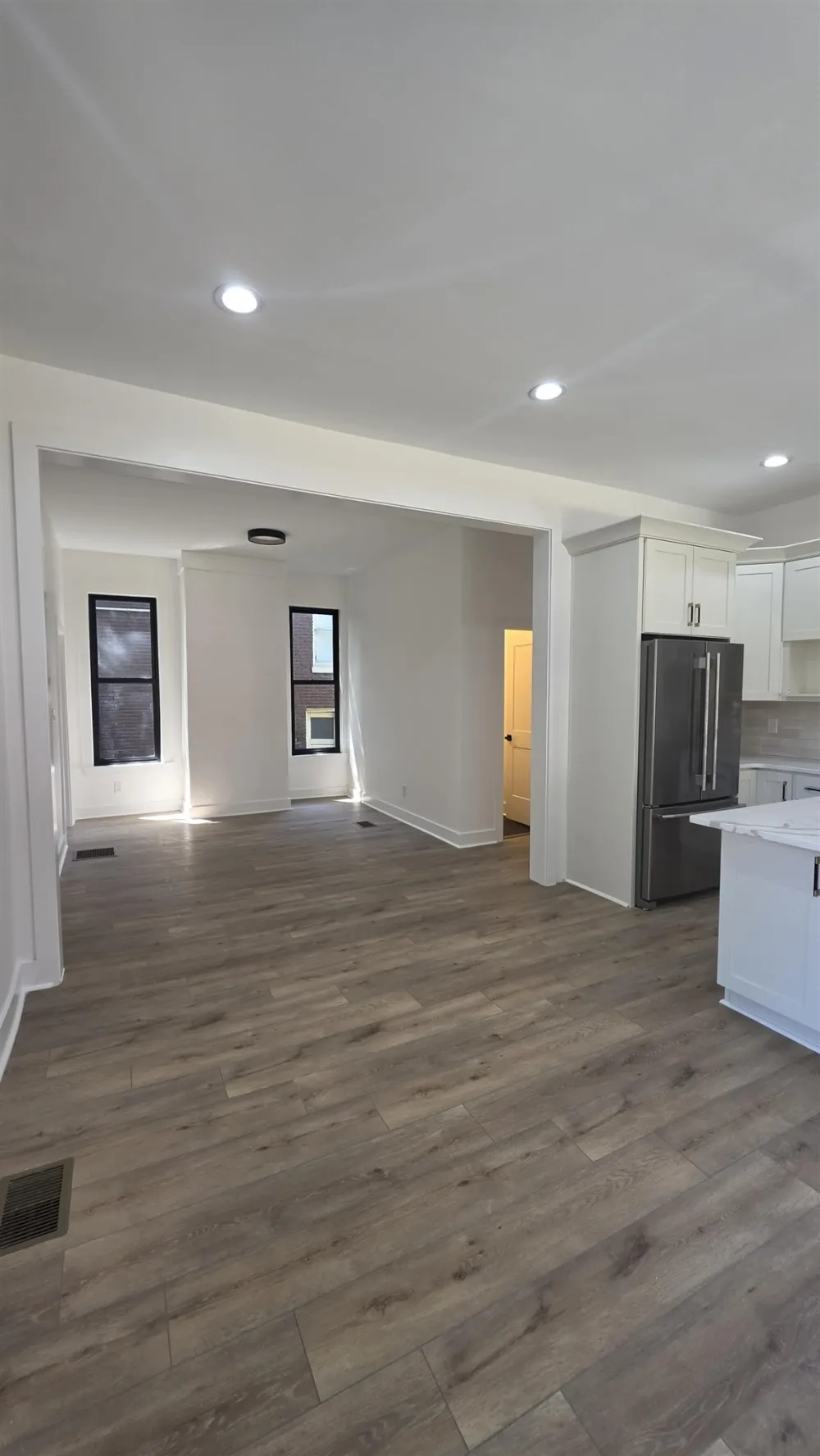 310 GARLAND ST Memphis, TN 38104